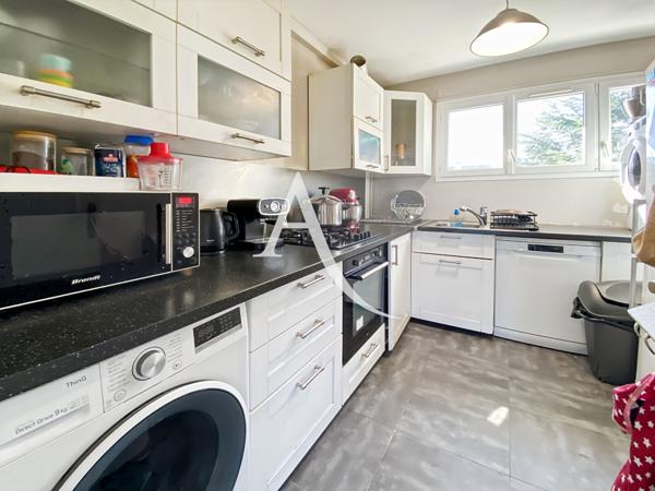 Appartement Bois D Arcy 4/5 pièce(s) 79 m2