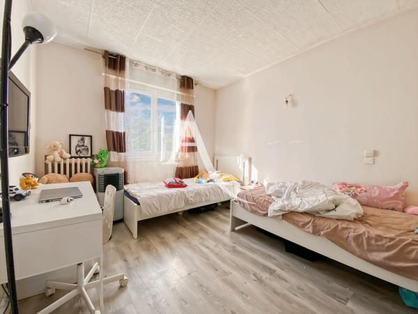Appartement Bois D Arcy 4/5 pièce(s) 79 m2