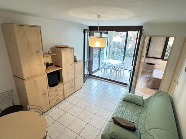 Appartement RDJ  2 pièce(s) 33 m2