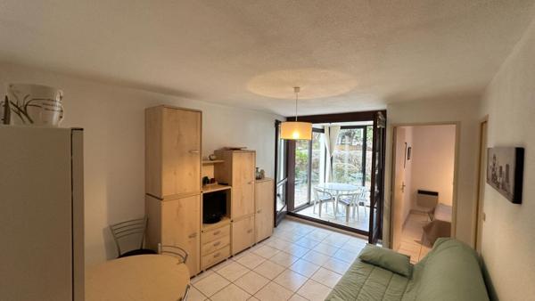 Appartement RDJ  2 pièce(s) 33 m2