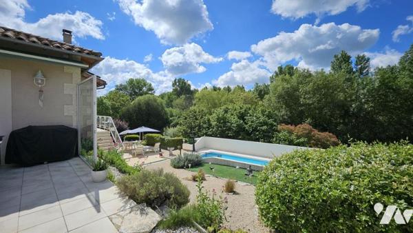 A vendre à VALENCE-EN-POITOU, PAYRE Propriété avec maison familiale, dépendance habitable et piscine