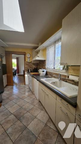A vendre à VALENCE-EN-POITOU, PAYRE Propriété avec maison familiale, dépendance habitable et piscine