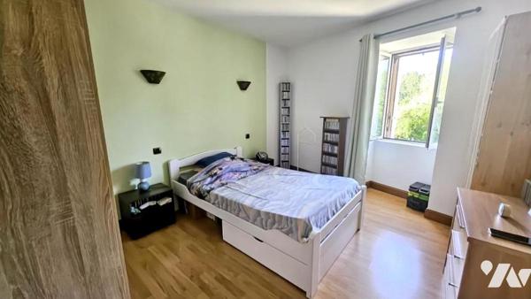 A vendre à VALENCE-EN-POITOU, PAYRE Propriété avec maison familiale, dépendance habitable et piscine