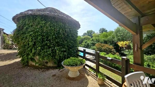 A vendre à VALENCE-EN-POITOU, PAYRE Propriété avec maison familiale, dépendance habitable et piscine