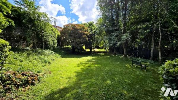 A vendre à VALENCE-EN-POITOU, PAYRE Propriété avec maison familiale, dépendance habitable et piscine