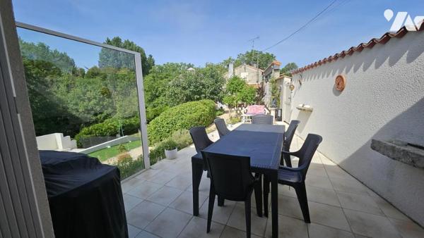 A vendre à VALENCE-EN-POITOU, PAYRE Propriété avec maison familiale, dépendance habitable et piscine