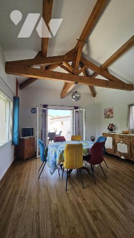 A vendre à VALENCE-EN-POITOU, PAYRE Propriété avec maison familiale, dépendance habitable et piscine