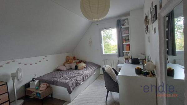 WITTELSHEIM – MAISON 160 m² EN LISIÈRE DE FORÊT – PISCINE, JACUZZI & 2 GARAGES INDÉPENDANTS