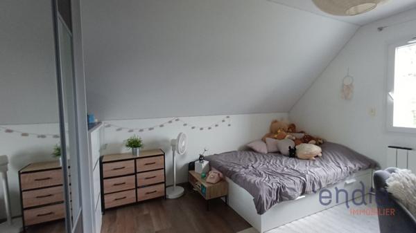 WITTELSHEIM – MAISON 160 m² EN LISIÈRE DE FORÊT – PISCINE, JACUZZI & 2 GARAGES INDÉPENDANTS