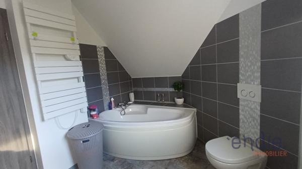 WITTELSHEIM – MAISON 160 m² EN LISIÈRE DE FORÊT – PISCINE, JACUZZI & 2 GARAGES INDÉPENDANTS