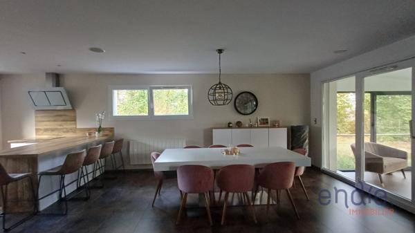 WITTELSHEIM – MAISON 160 m² EN LISIÈRE DE FORÊT – PISCINE, JACUZZI & 2 GARAGES INDÉPENDANTS