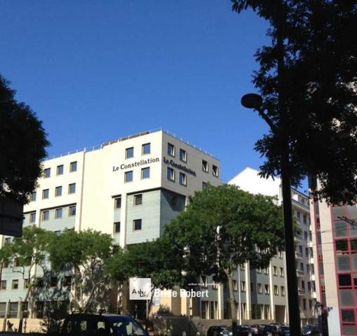 Bureaux à louer Lyon Part-Dieu proche gare dans immeuble rénové