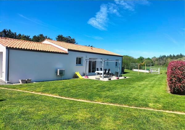 Maison moderne clé en main proche commerces - Beauvoir-sur-Mer