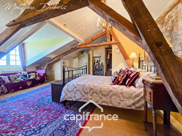 Manoir avec vue dominante au cœur du Périgord Pourpre