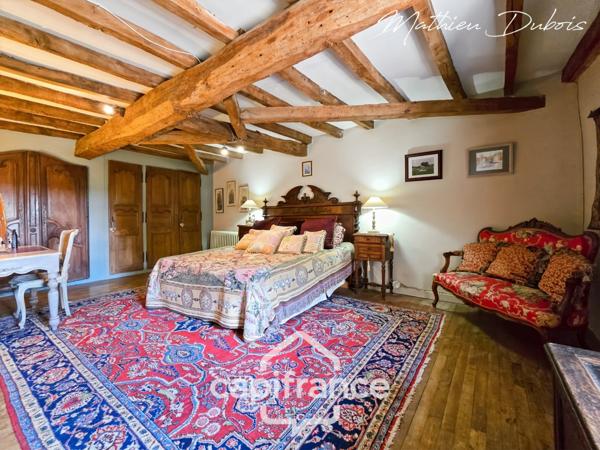 Manoir avec vue dominante au cœur du Périgord Pourpre