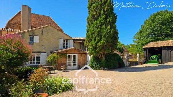 Manoir avec vue dominante au cœur du Périgord Pourpre