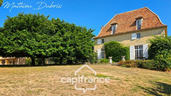 Manoir avec vue dominante au cœur du Périgord Pourpre