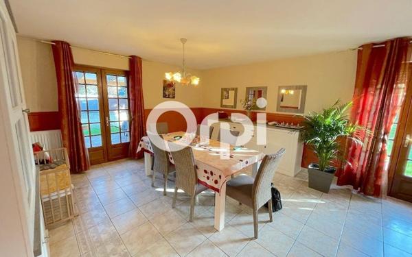 Maison à vendre    5 pièces • 145 m2 Auby