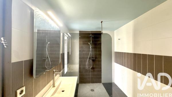 Maison à vendre 8 pièces 199 m² Bourg-Saint-Andéol