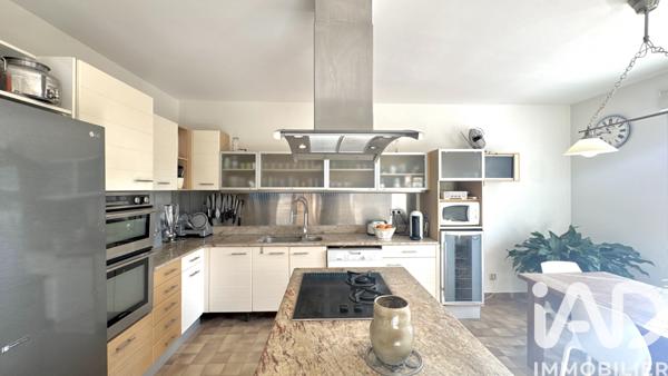 Maison à vendre 8 pièces 199 m² Bourg-Saint-Andéol