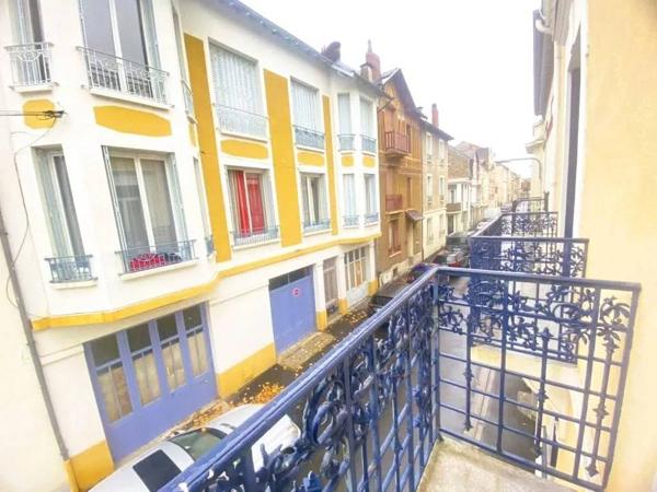 03200 VICHY MAISON DE VILLE FAMILLIALE 7 PIÈCES AVEC COUR -TERRASSE AVEC CAVE -CENTRE VILLE -