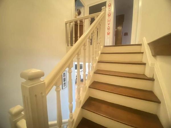 03200 VICHY MAISON DE VILLE FAMILLIALE 7 PIÈCES AVEC COUR -TERRASSE AVEC CAVE -CENTRE VILLE -