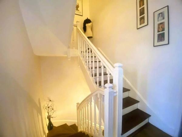 03200 VICHY MAISON DE VILLE FAMILLIALE 7 PIÈCES AVEC COUR -TERRASSE AVEC CAVE -CENTRE VILLE -