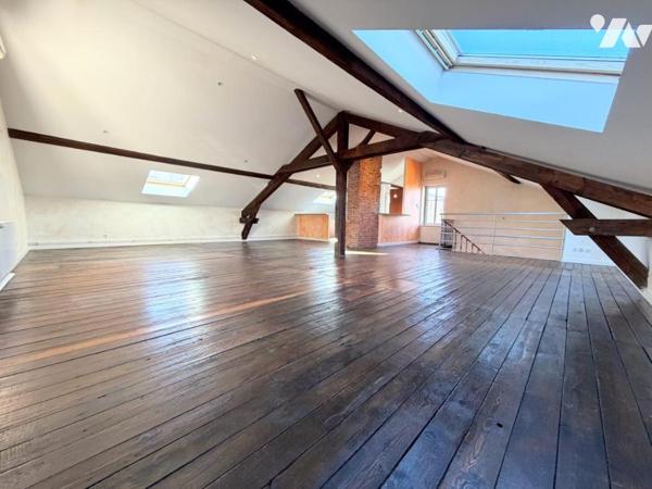 GRAND APPARTEMENT CENTRE VILLE AVEC TERRASSE