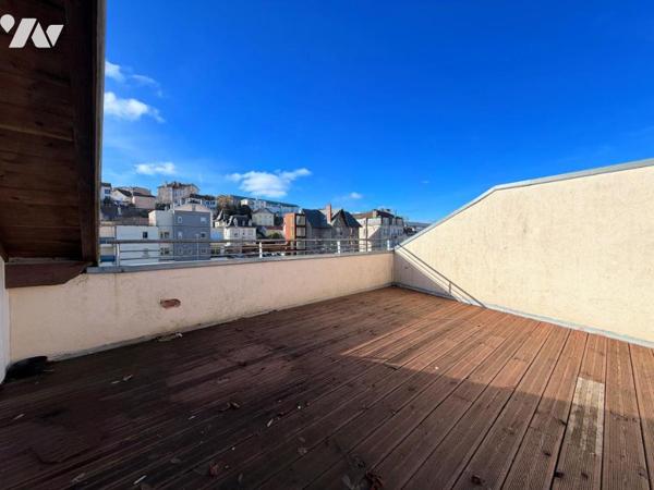 GRAND APPARTEMENT CENTRE VILLE AVEC TERRASSE