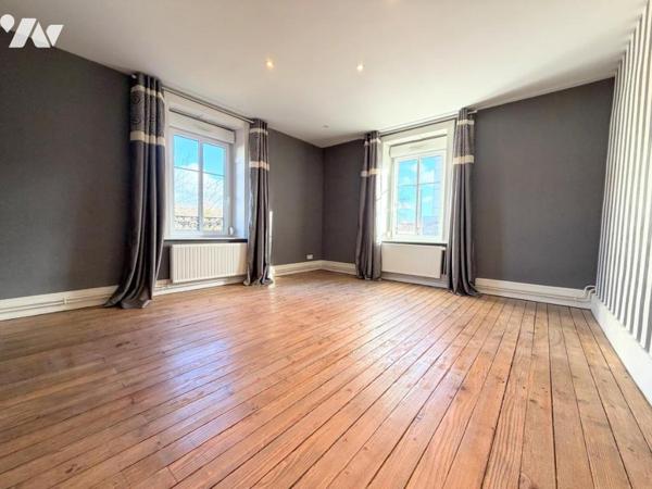 GRAND APPARTEMENT CENTRE VILLE AVEC TERRASSE