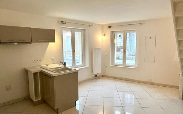 Maison à vendre    2 pièces • 32 m2 Villers-Cotterêts