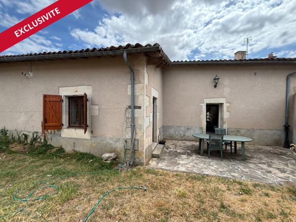 Maison Valence En Poitou