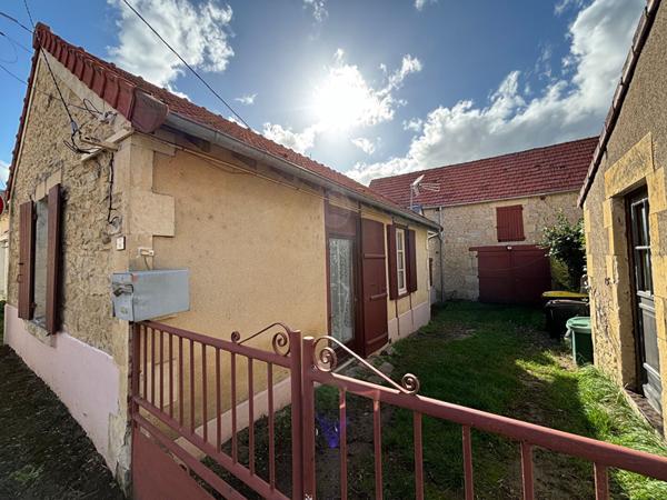 EN VENTE - GERMIGNY-SUR-LOIRE - 2 H PARIS - MAISON ANCIENNE + HANGAR