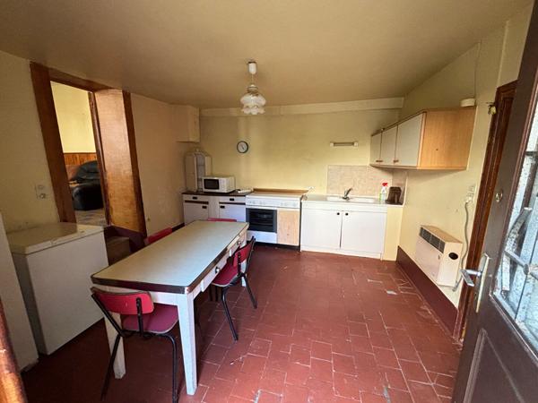 EN VENTE - GERMIGNY-SUR-LOIRE - 2 H PARIS - MAISON ANCIENNE + HANGAR