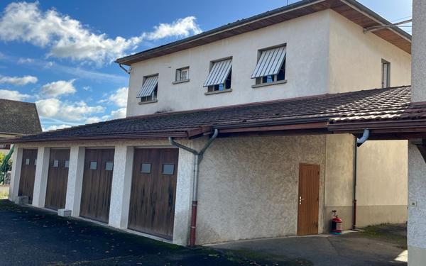 Maison à vendre    4 pièces • 80 m2 Saint-Étienne-de-Saint-Geoirs