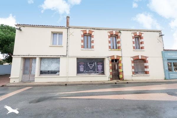Immeuble à vendre 353 760 € Saint-Georges-d'Oléron 199 m² DPE D