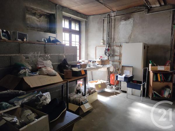 Maison à vendre  8 pièces - 160 m 2   COSNE COURS SUR LOIRE  - 58