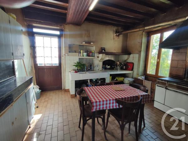 Maison à vendre  8 pièces - 160 m 2   COSNE COURS SUR LOIRE  - 58