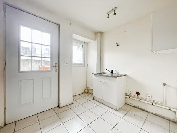 MAISON DE VILLE AVEC COUR PRIVATIVE