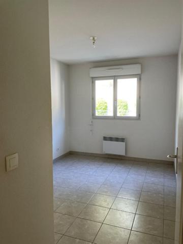 3  Pièces Traversant avec Terrasse Sud & Piscine