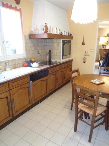 Très belle Maison Individuelle Résidence Très Recherchée à qqs minutes à pied de la Gare RER de Cergy-le-Haut