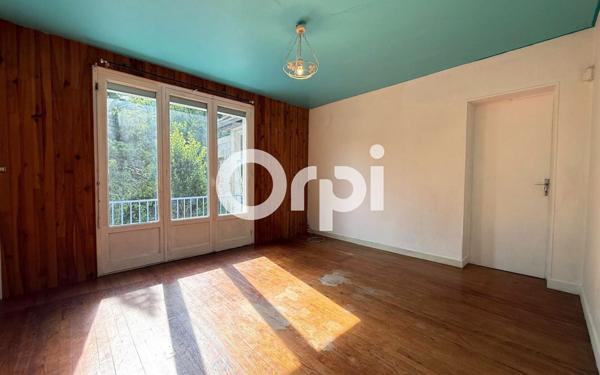 Maison à vendre    5 pièces • 100 m2 Courmelles