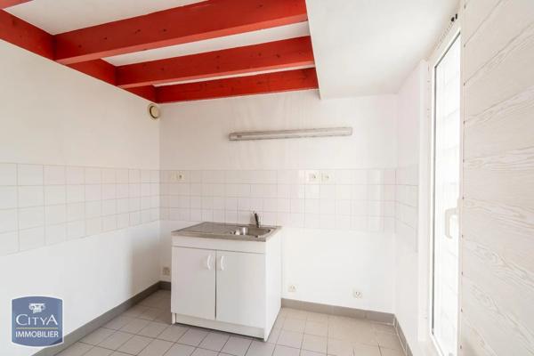 Appartement à louer 2 pièces 47.68m² Saint-Brieuc (22000)