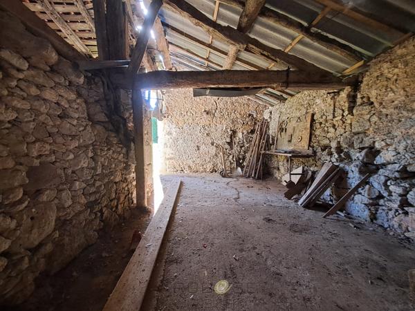 Maison de caractère en campagne sur 3 hectares avec son étang !