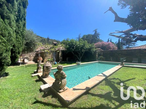 Maison à vendre 9 pièces 256 m² L'Isle-sur-la-Sorgue