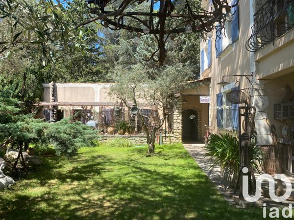 Maison à vendre 9 pièces 256 m² L'Isle-sur-la-Sorgue