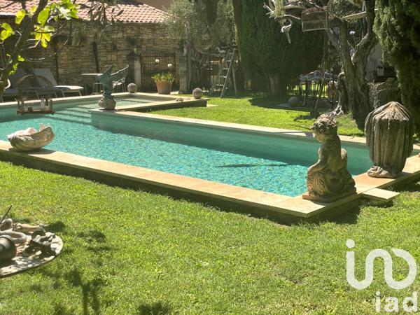 Maison à vendre 9 pièces 256 m² L'Isle-sur-la-Sorgue