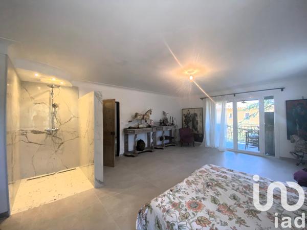 Maison à vendre 9 pièces 256 m² L'Isle-sur-la-Sorgue