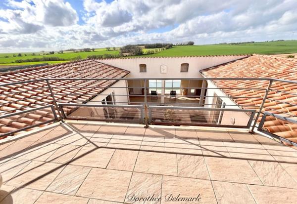 Maison à vendre 10 pièces LA BENATE (17) 408 m² AVEC PISCINE – VUE CAMPAGNE – ENTRE SAINT-JEAN-D’ANGÉLY ET SURGÈRES