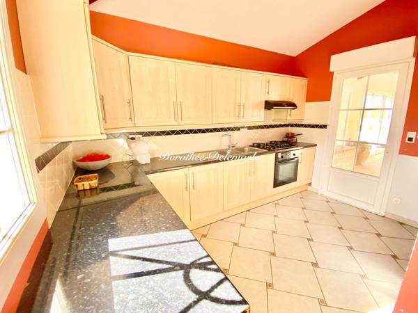 Maison à vendre 10 pièces LA BENATE (17) 408 m² AVEC PISCINE – VUE CAMPAGNE – ENTRE SAINT-JEAN-D’ANGÉLY ET SURGÈRES